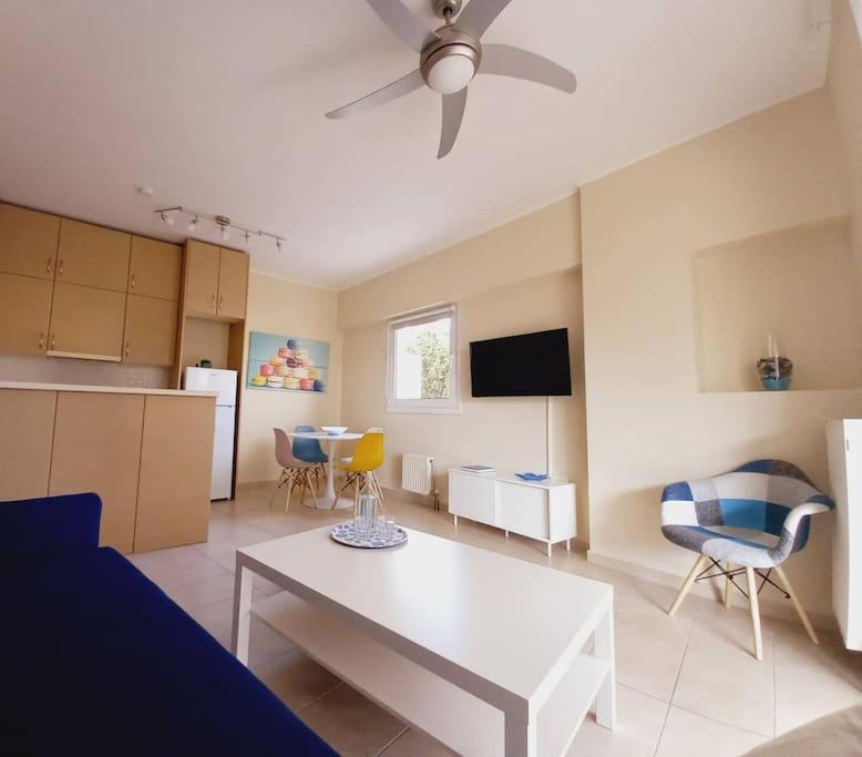 Blue -Spacious 1Bdr Corner Flat/Balcony/View Apartment Athens Ngoại thất bức ảnh